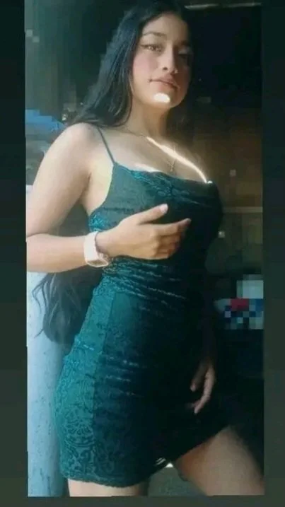 Amiga chaparrita y nalgona image 7
