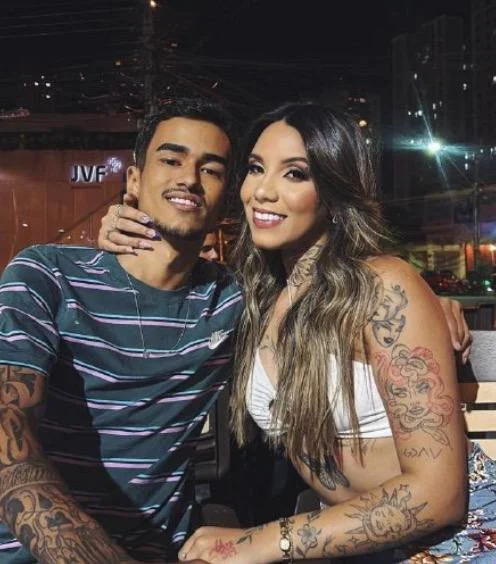 traiu a namorada com a cunhada cavalona enquanto ela dormia, vazou, caiu na net, amador main image