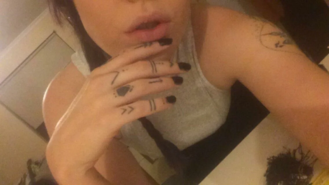 Aussie wife Brooke for all to enjoy image 29