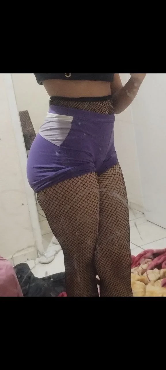 Safada da Privacy de short de academia e meia rastão image 5