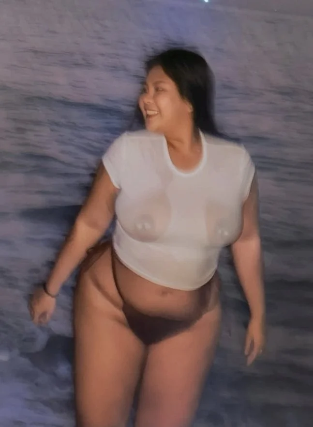 Chubby Asian Wife Alys image 38