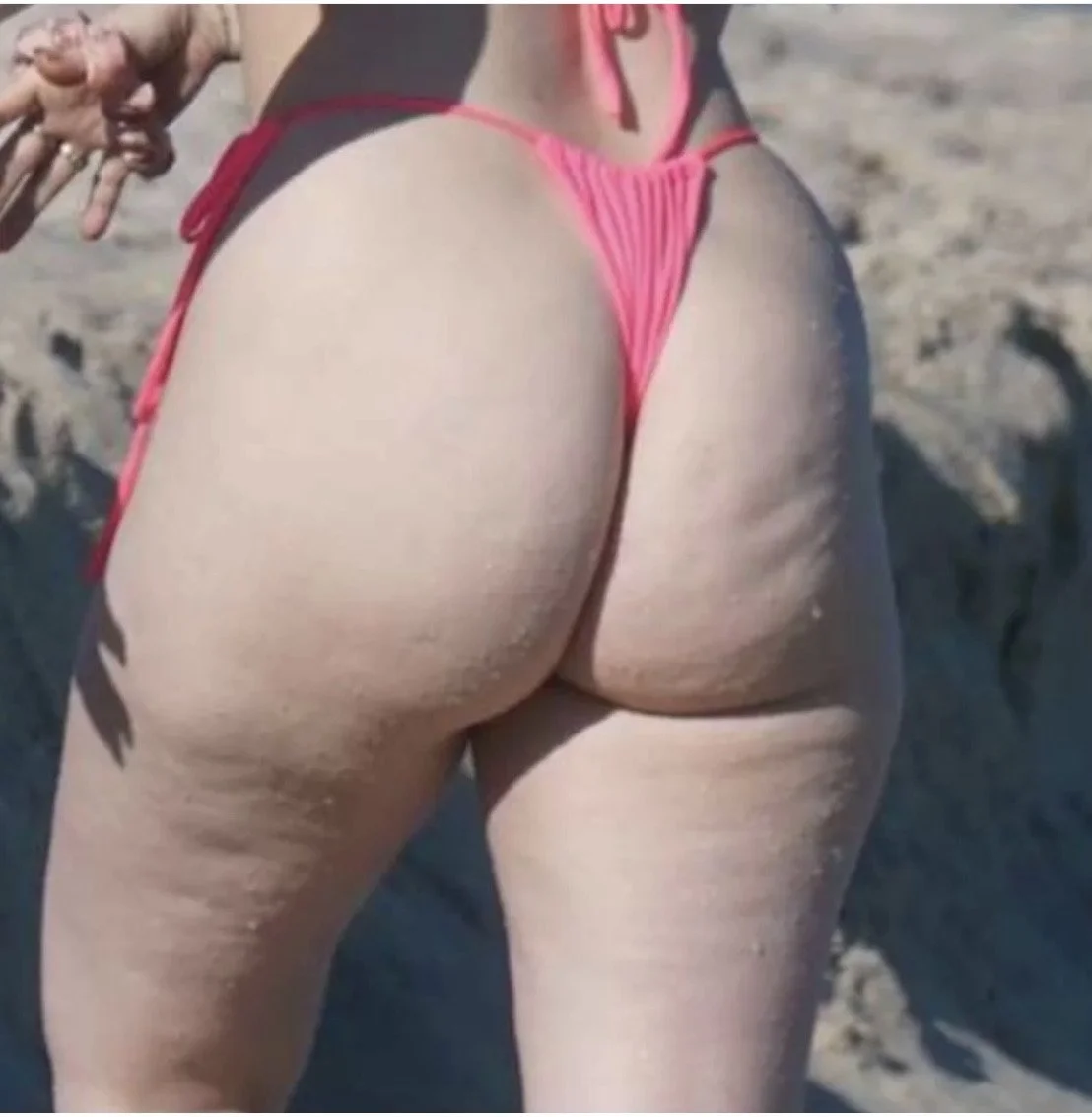 Noah Cyrus image 30