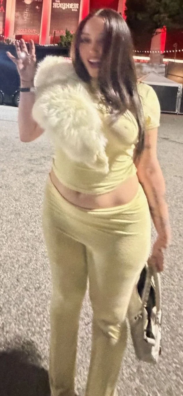 Noah Cyrus image 33