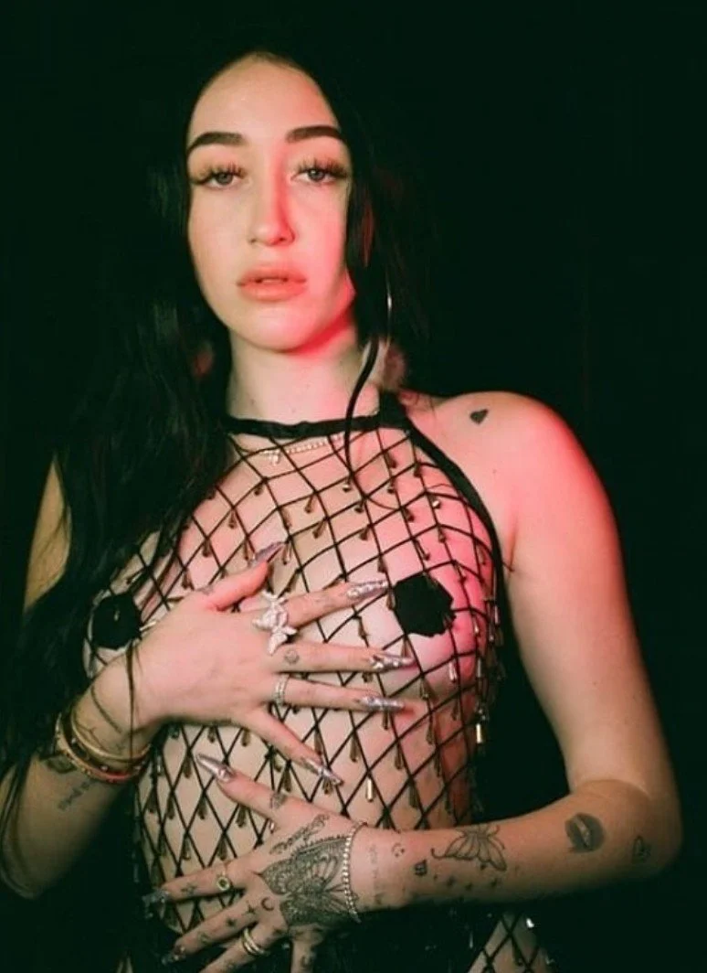 Noah Cyrus image 7