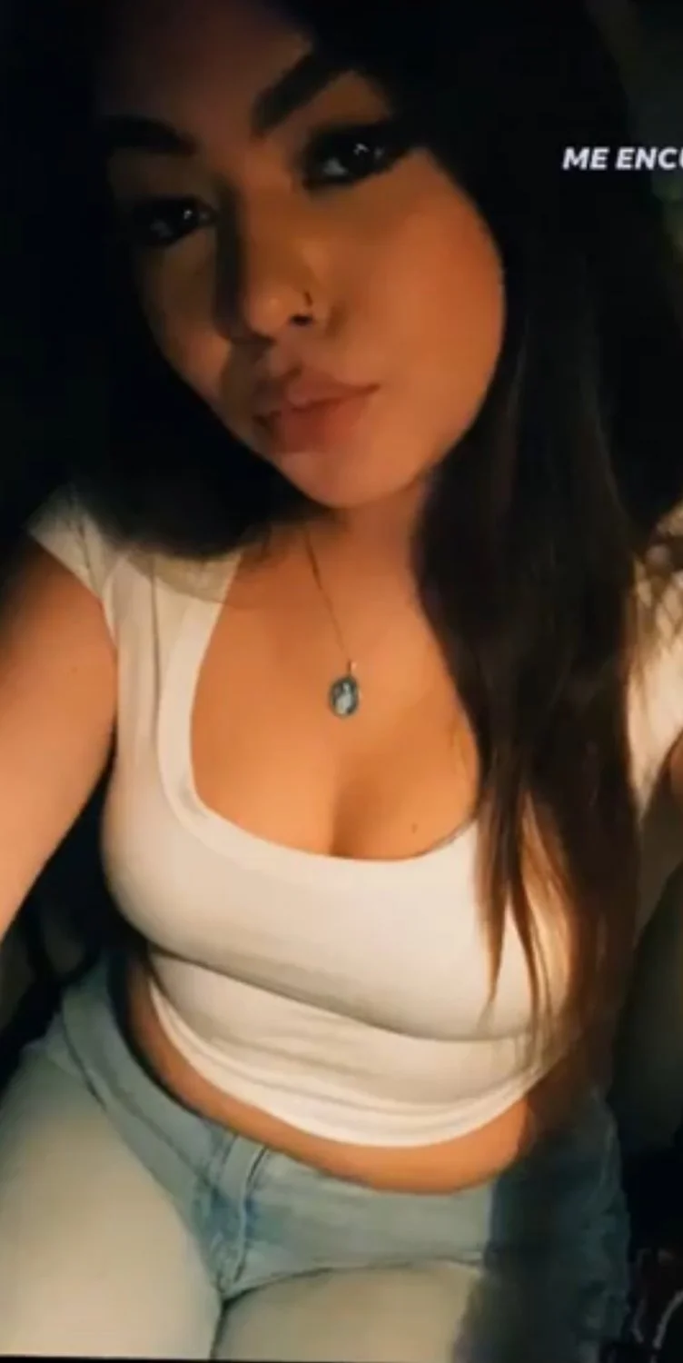 -Latina cuck wife leaked Snapchat- image 10