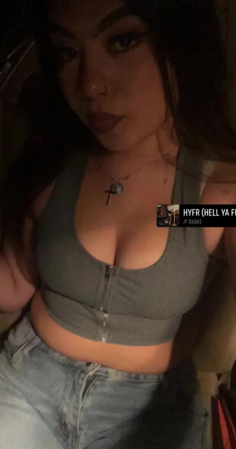 -Latina cuck wife leaked Snapchat- image 12