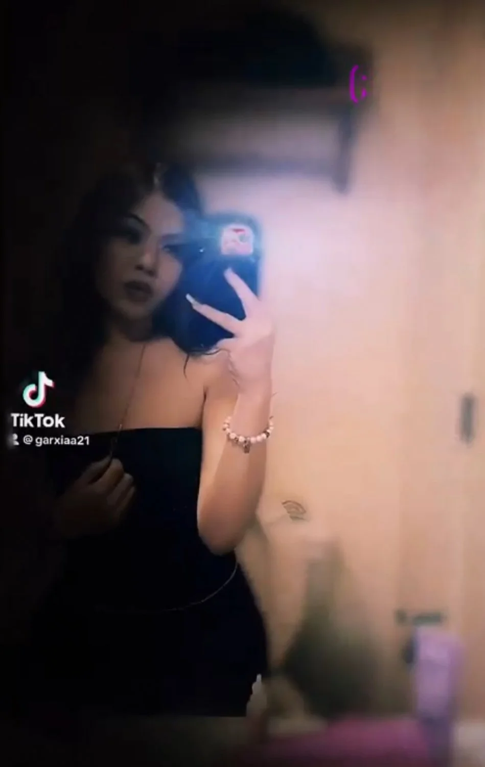 -Latina cuck wife leaked Snapchat- image 17