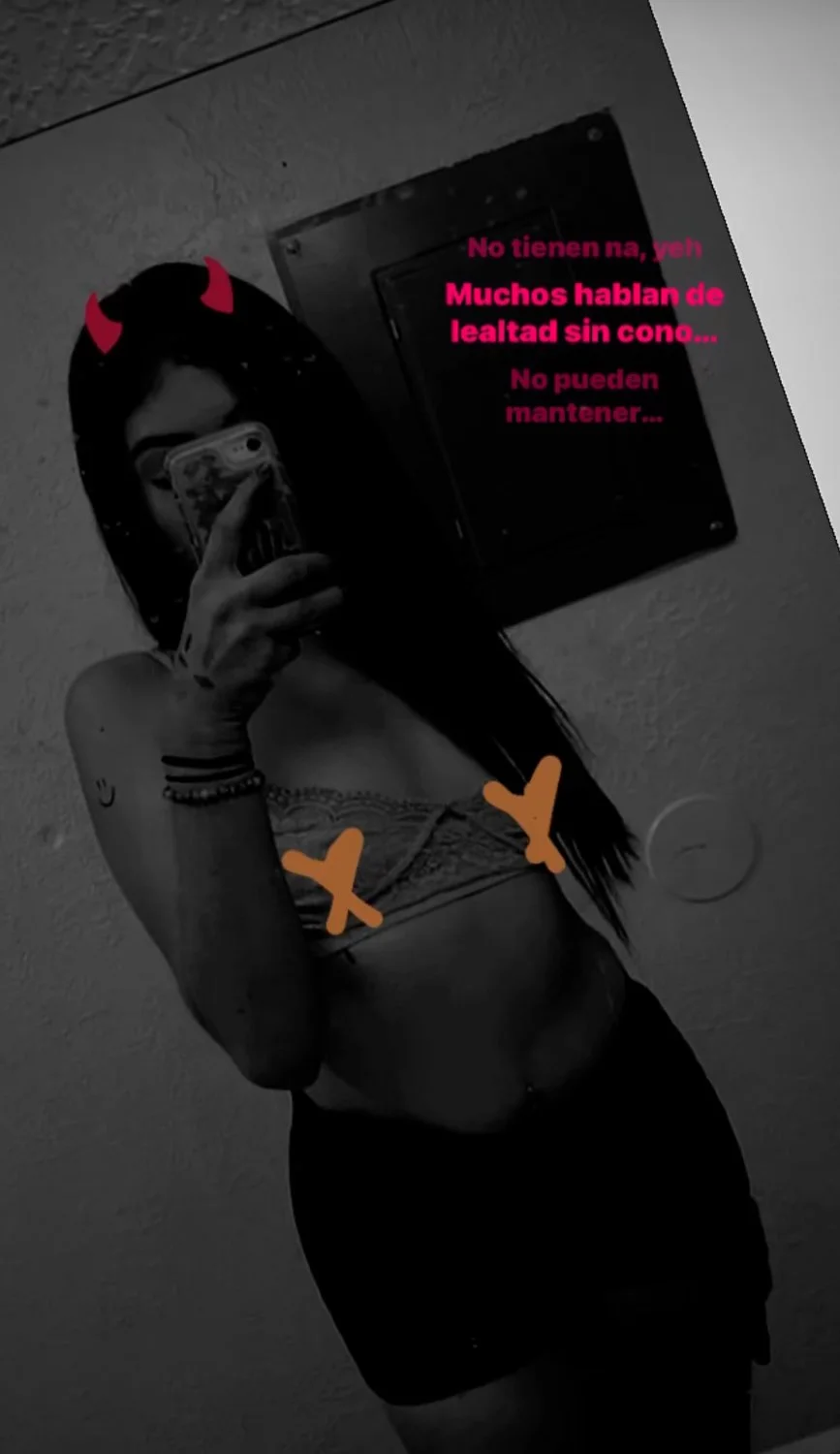 -Latina cuck wife leaked Snapchat- image 9