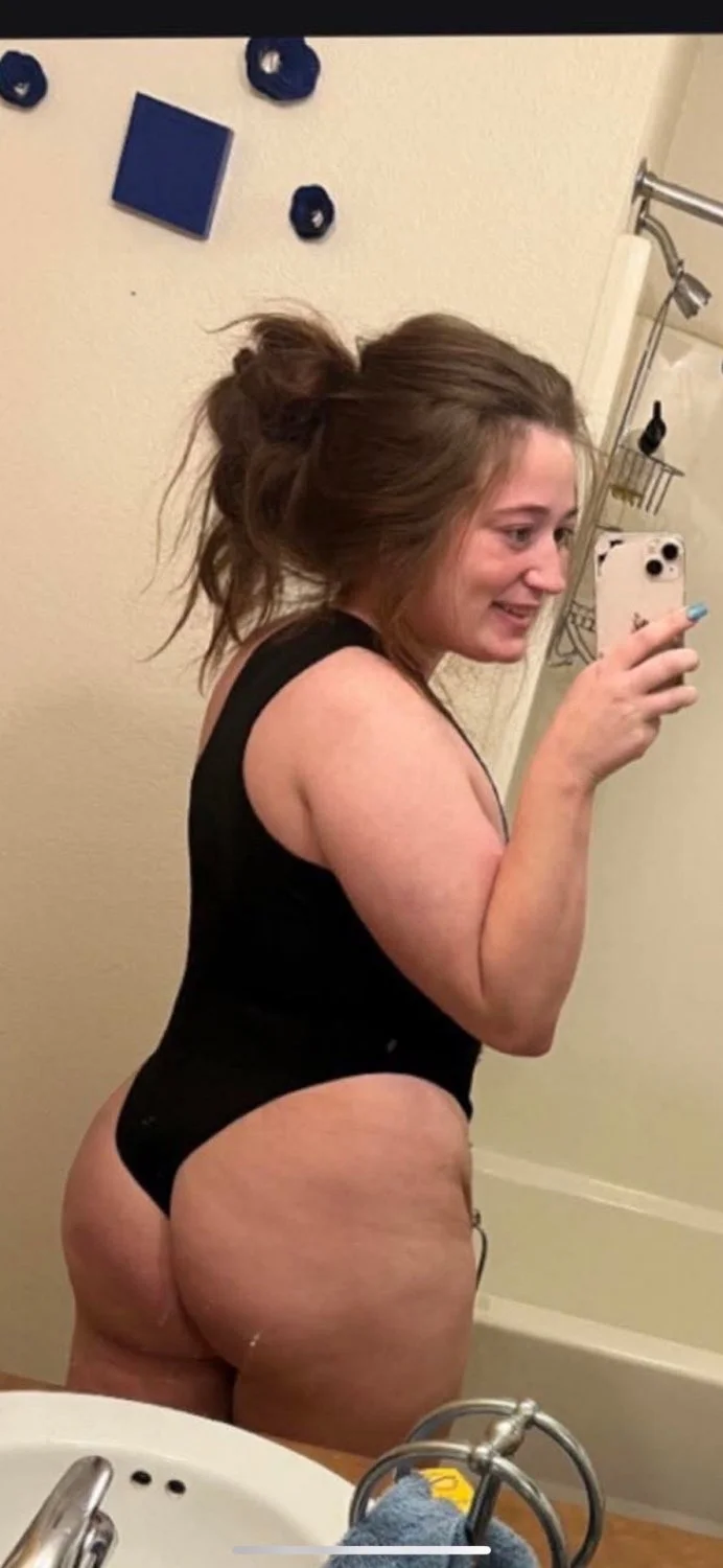White Hoe Is A BBC Thot image 2