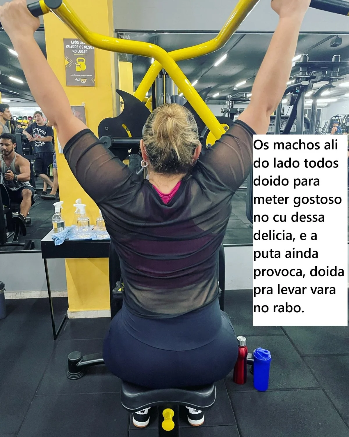 Gostosa na academia. image 1