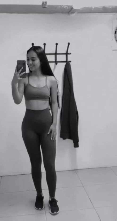 flaca culoncita en el gym image 3