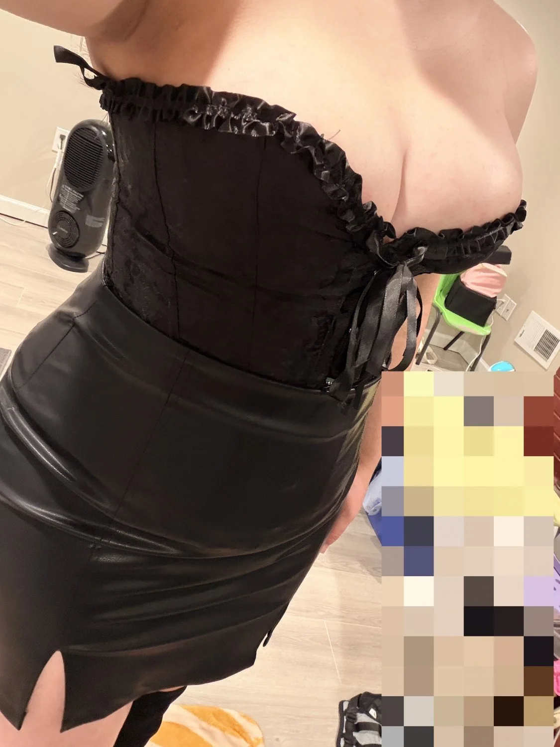 Club outfit for easy access to get her tits sucked by strangers image 1