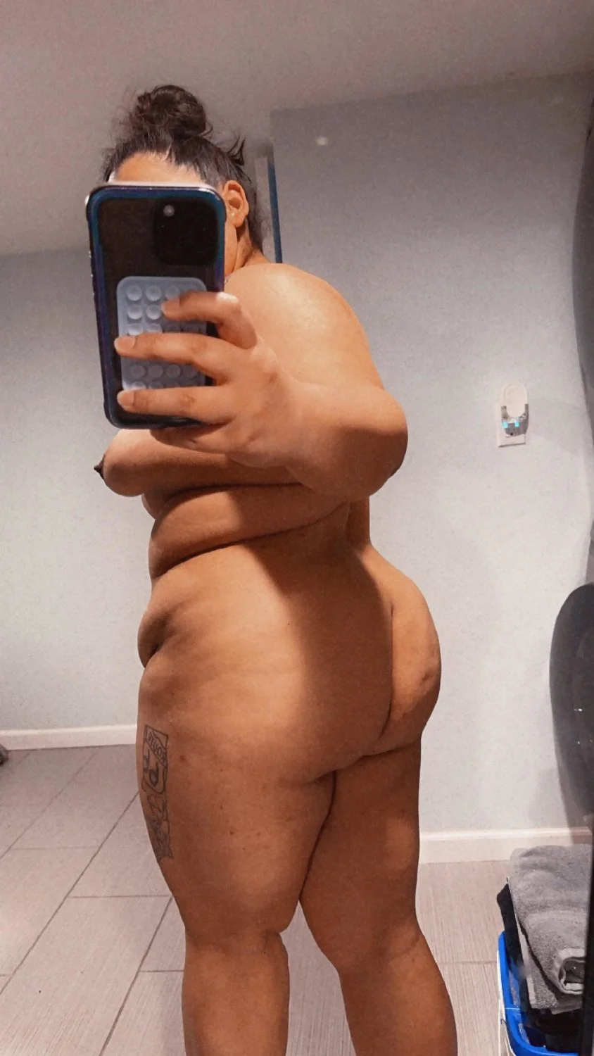 Rica novia gordita image 19