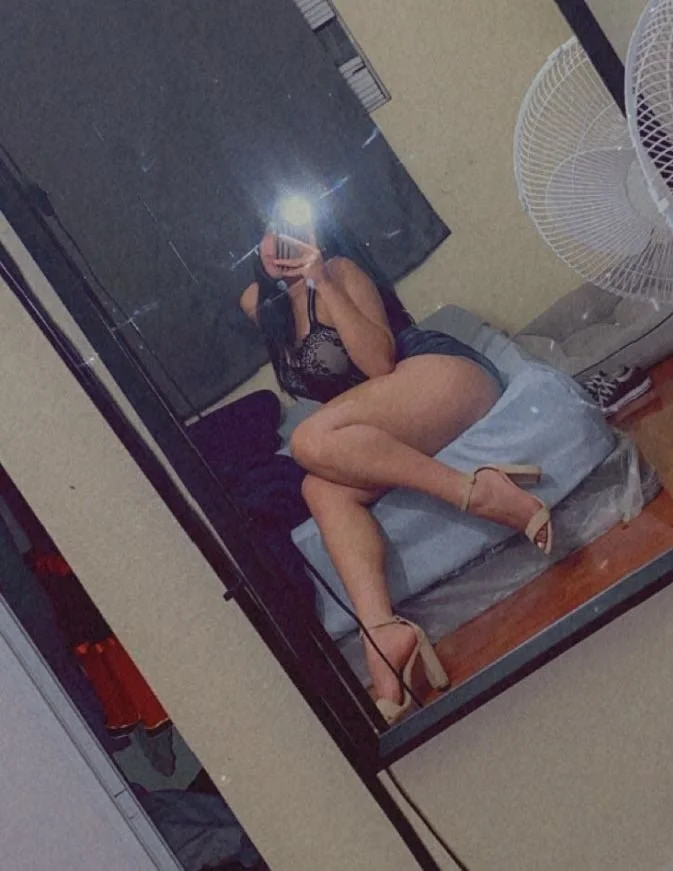 Thick ass Latina image 2