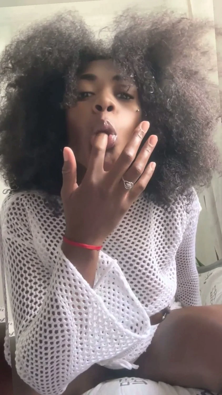 🔞 wild petite body sucking dick tight pussy cum dripping 🫦🍑 See my OF image 5