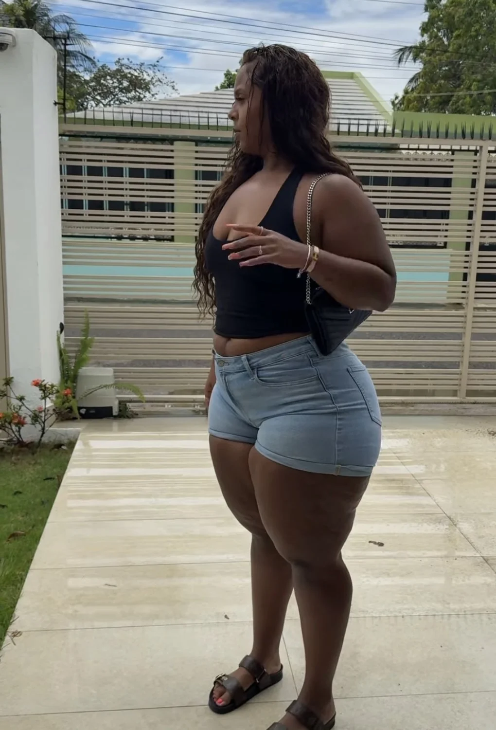 big booty ig model image 12