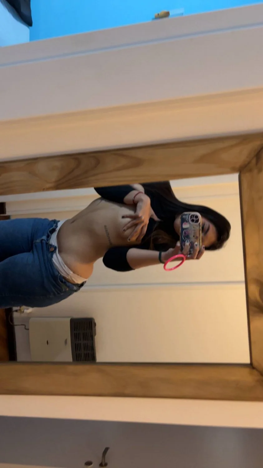 Mi amor and her big ass butt image 3