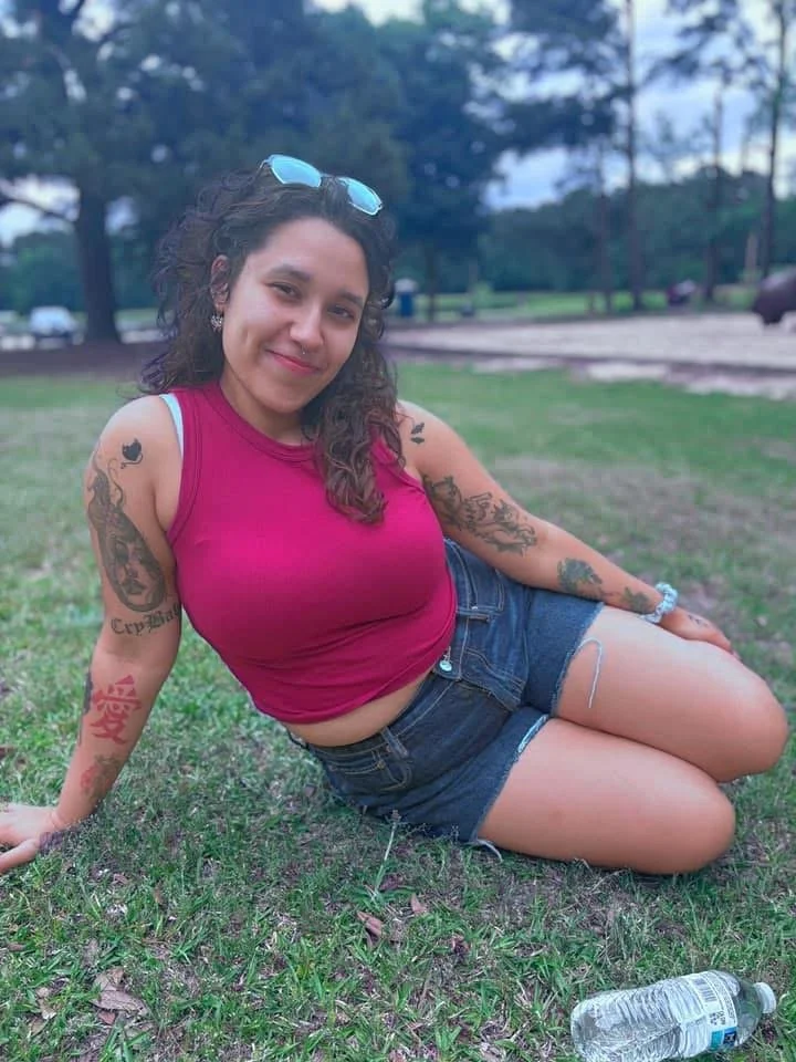 Cute torta teasing fat juicy tits image 3