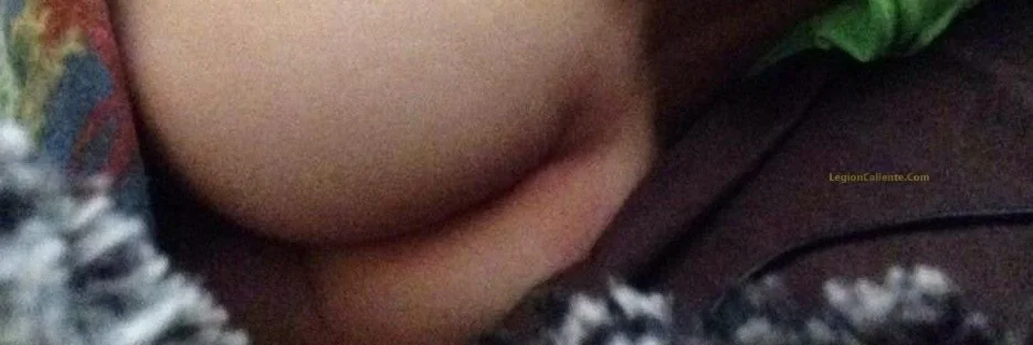 Jovencita flaquita expuesta por el novio image 6