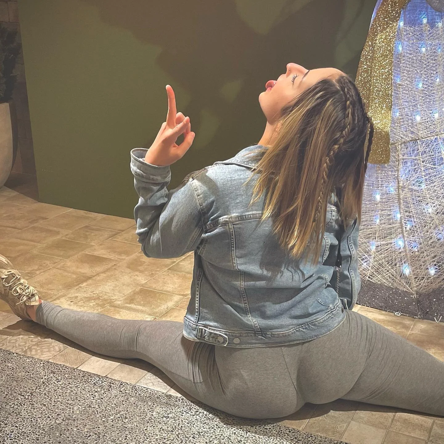 Insta Hottie Ashley image 7