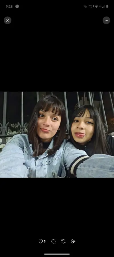 Las putas de mis amigas cover image