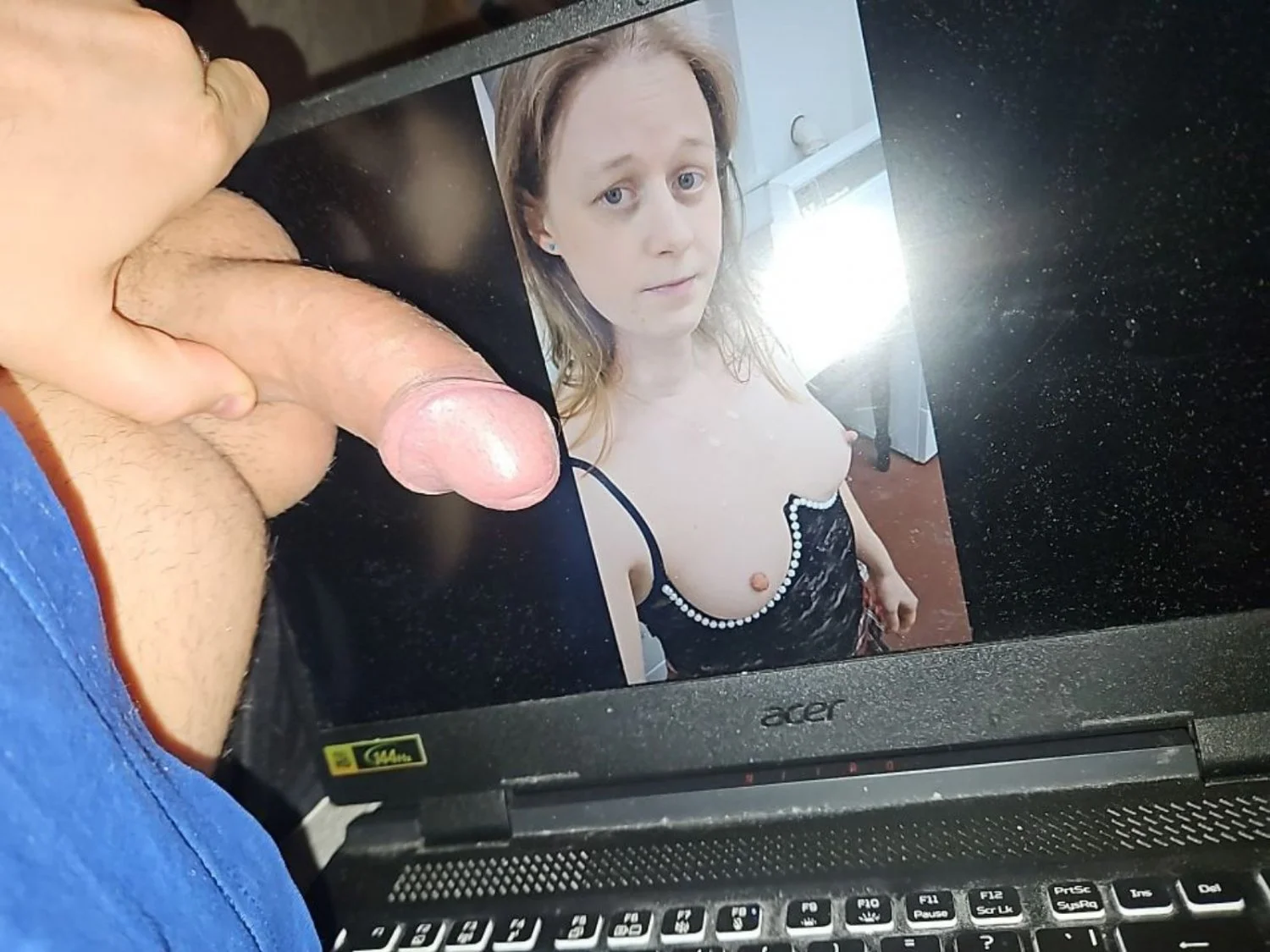 ashley.on.a.walk kik the slut. Tell her how you would abuse her image 3