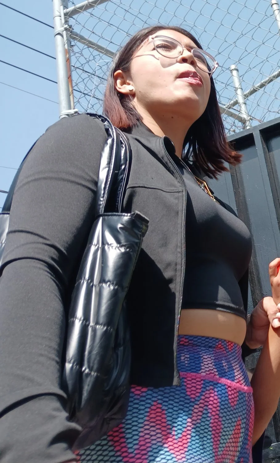 Voyeur rica putimami en leggins image 2