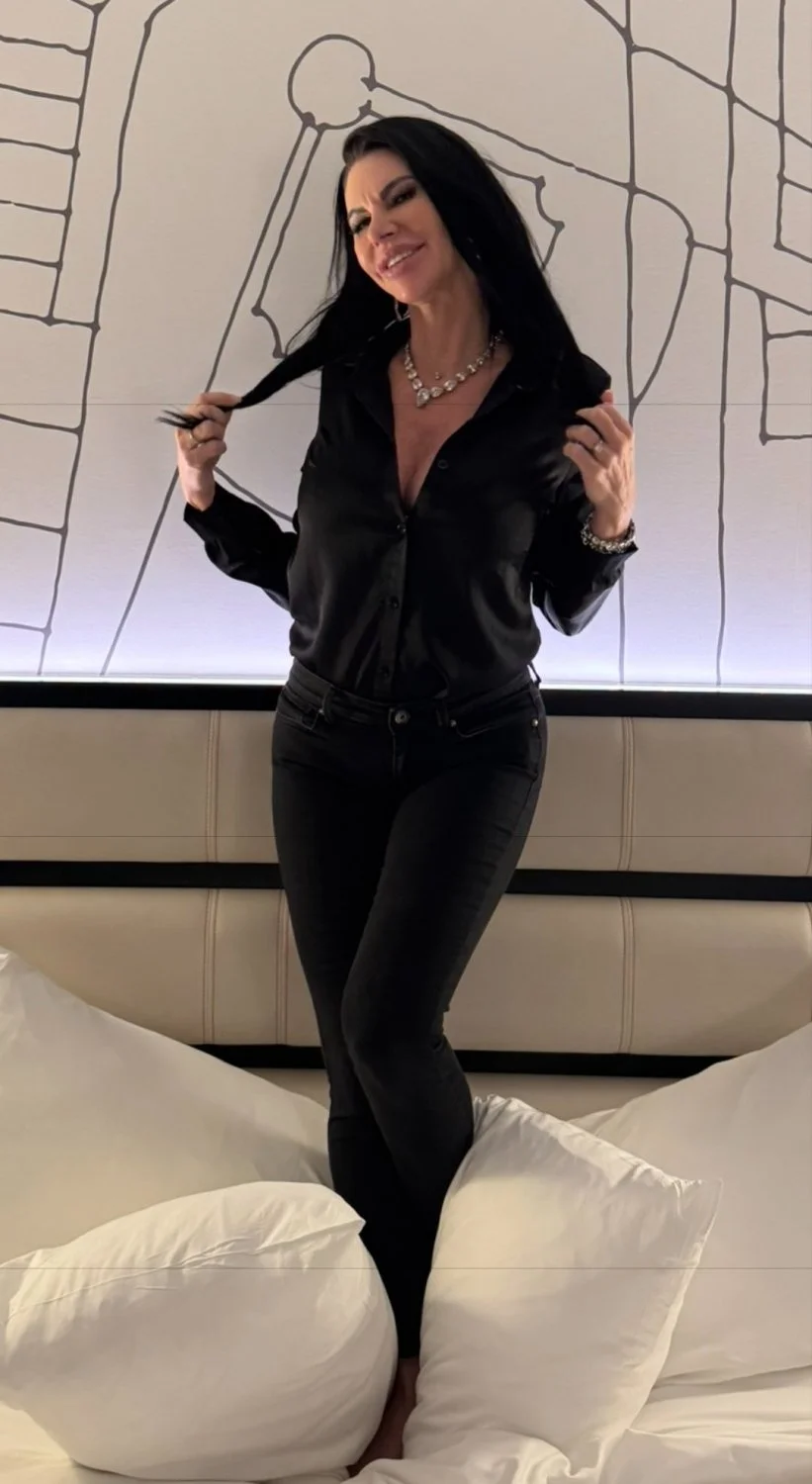 Leaked photos of a hot mom image 26