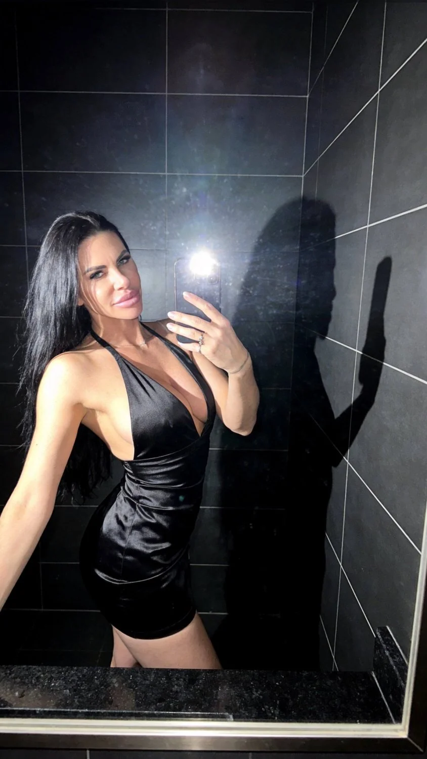Leaked photos of a hot mom image 39