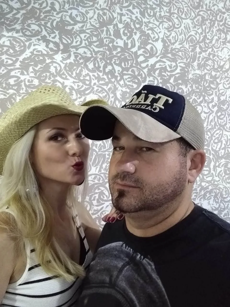 Loira Casada de Sorocaba Que Gosta de Negão - Fotos image 4