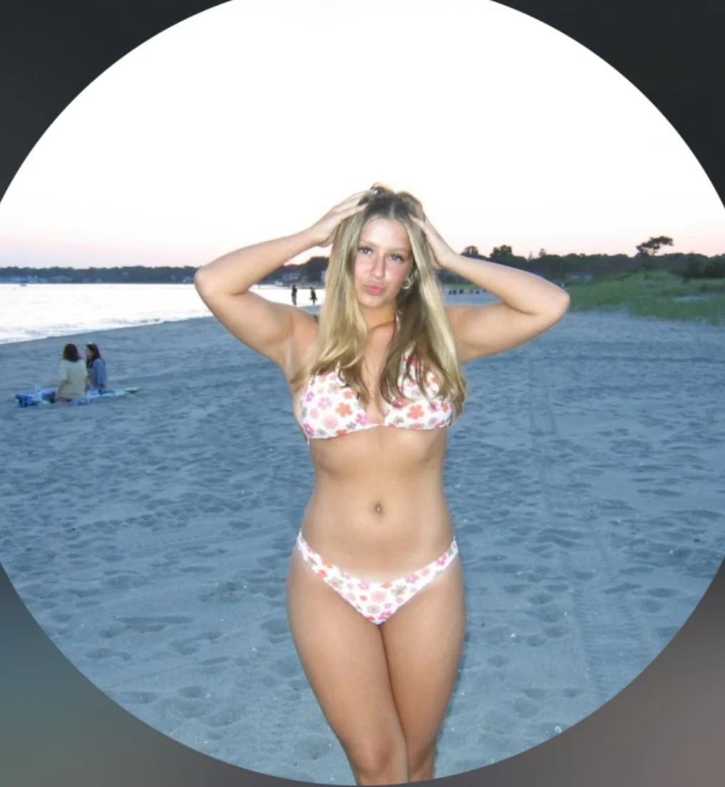 Slutty blonde Julia, thoughts? image 4