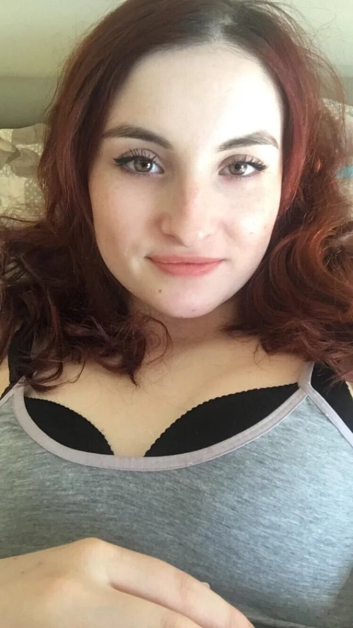 Hot photos sent by a hijabi woman to her boyfriend image 3
