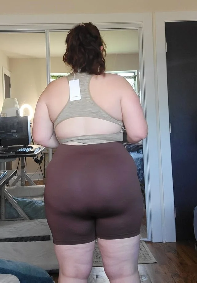 wifebutt-perfection-v0-zvi2wh8xr7ah1 (1) image 36