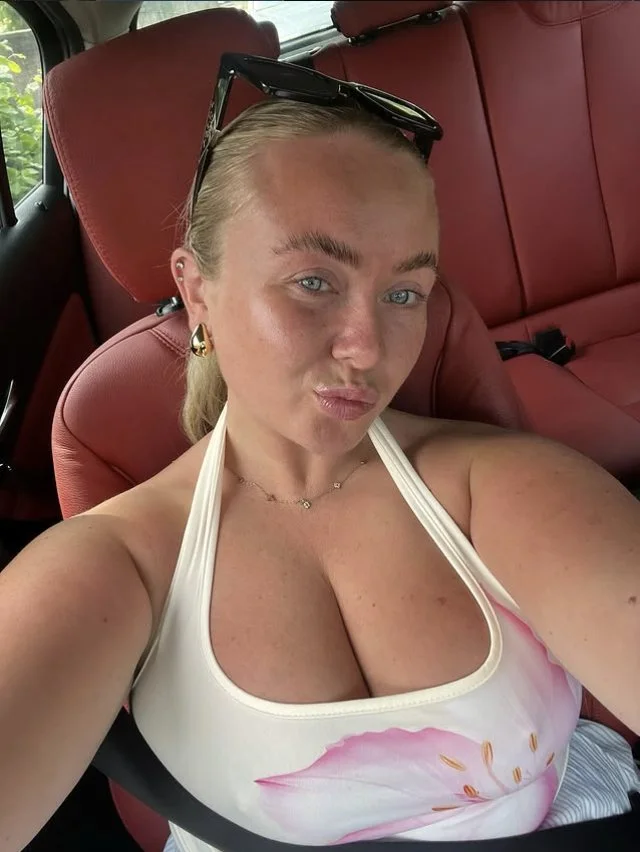 Thick Beautiful Pawg fuck meat image 12
