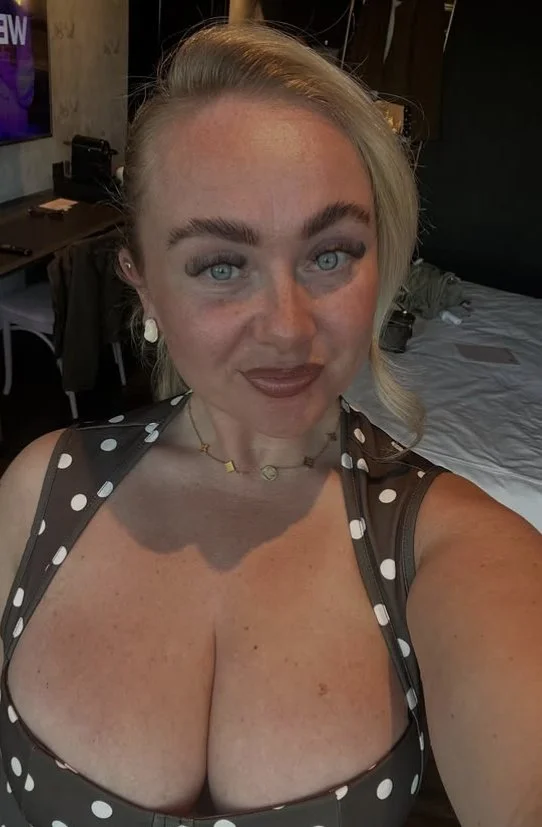 Thick Beautiful Pawg fuck meat image 6