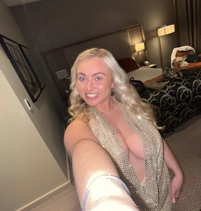 Thick Beautiful Pawg fuck meat image 8