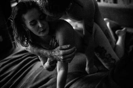 Couples boudoir image 13