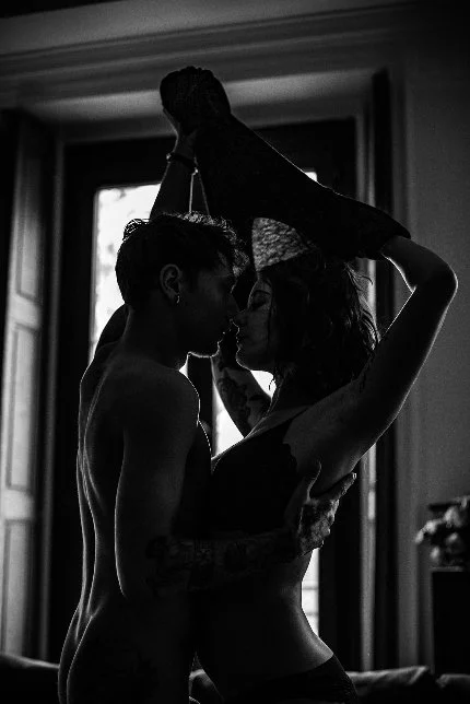 Couples boudoir image 31