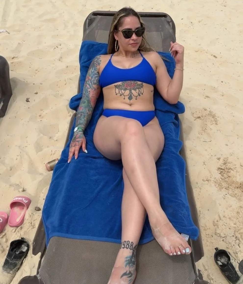 Mami latina rican image 2