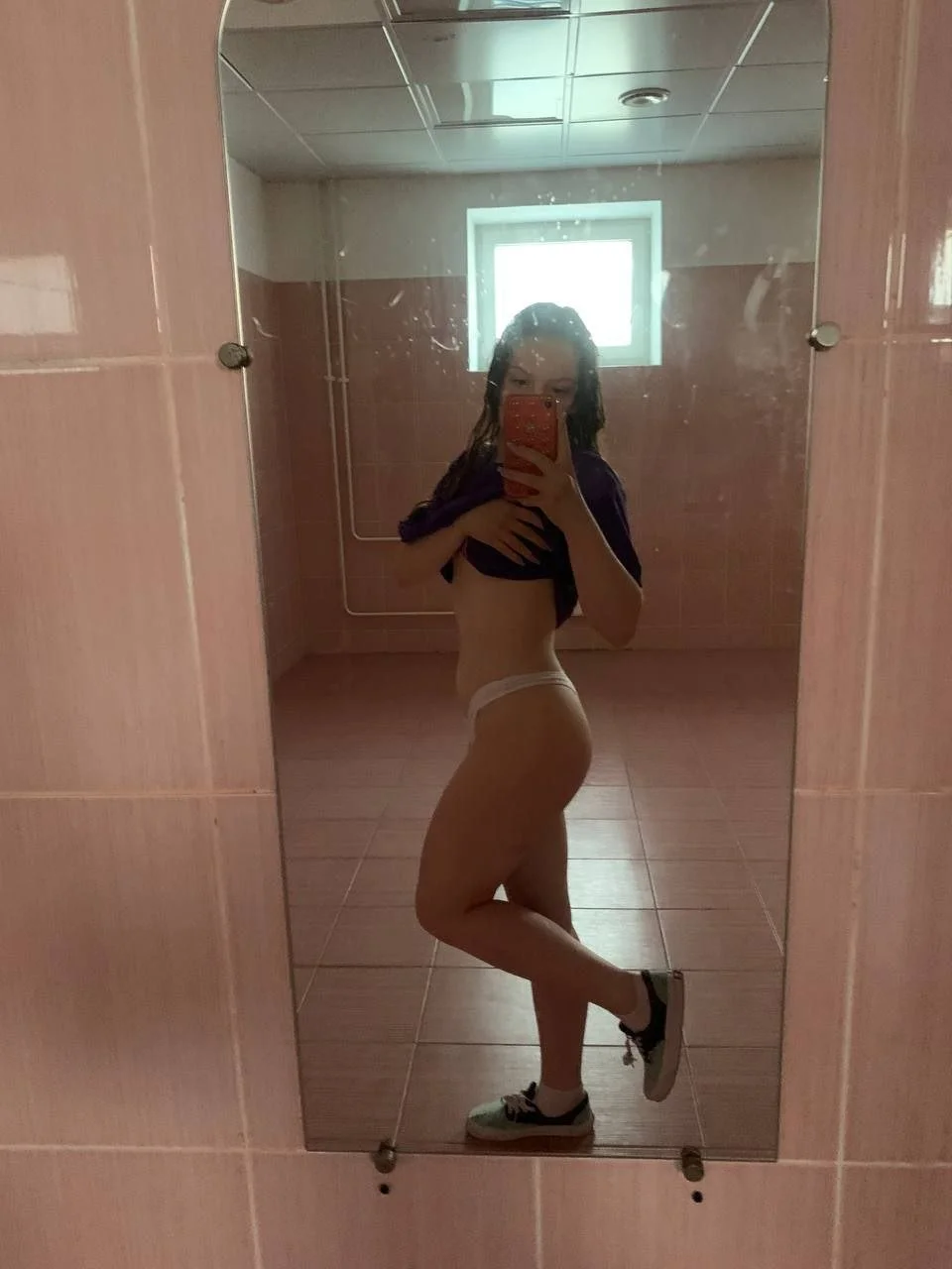 Slut Lina image 14