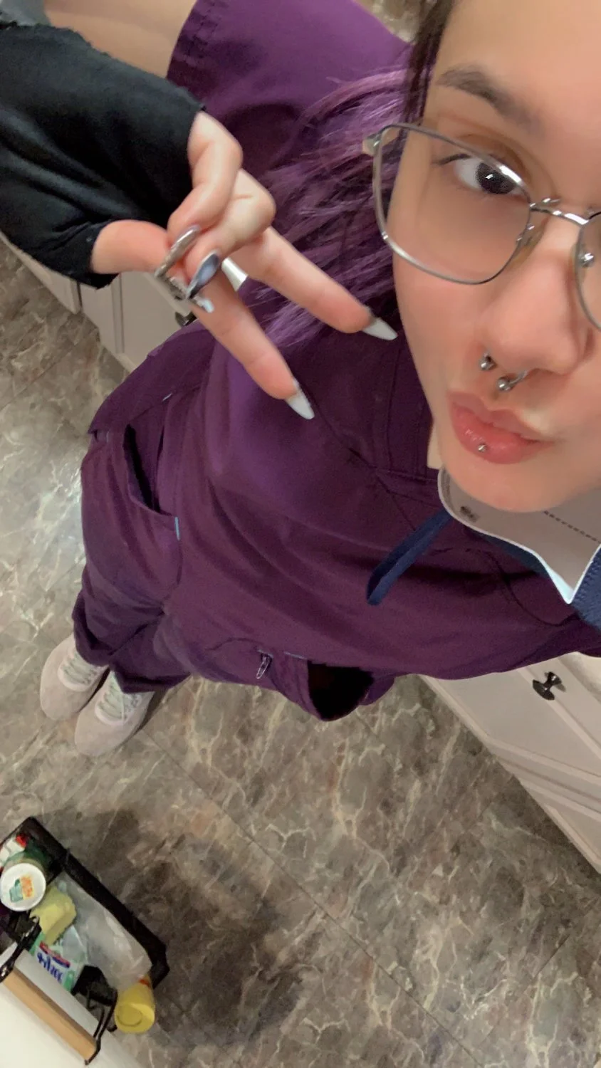 Texas Exhibitionist maintains her anonymity. Can she be found? image 23