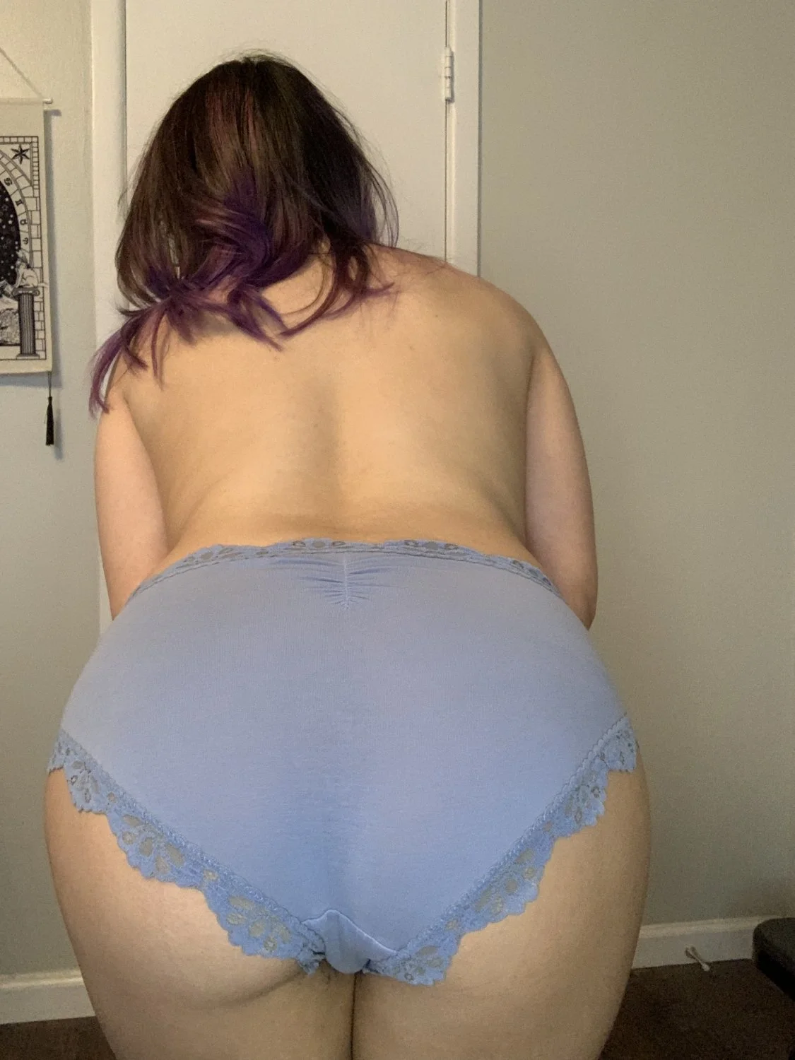 Texas Exhibitionist maintains her anonymity. Can she be found? image 32