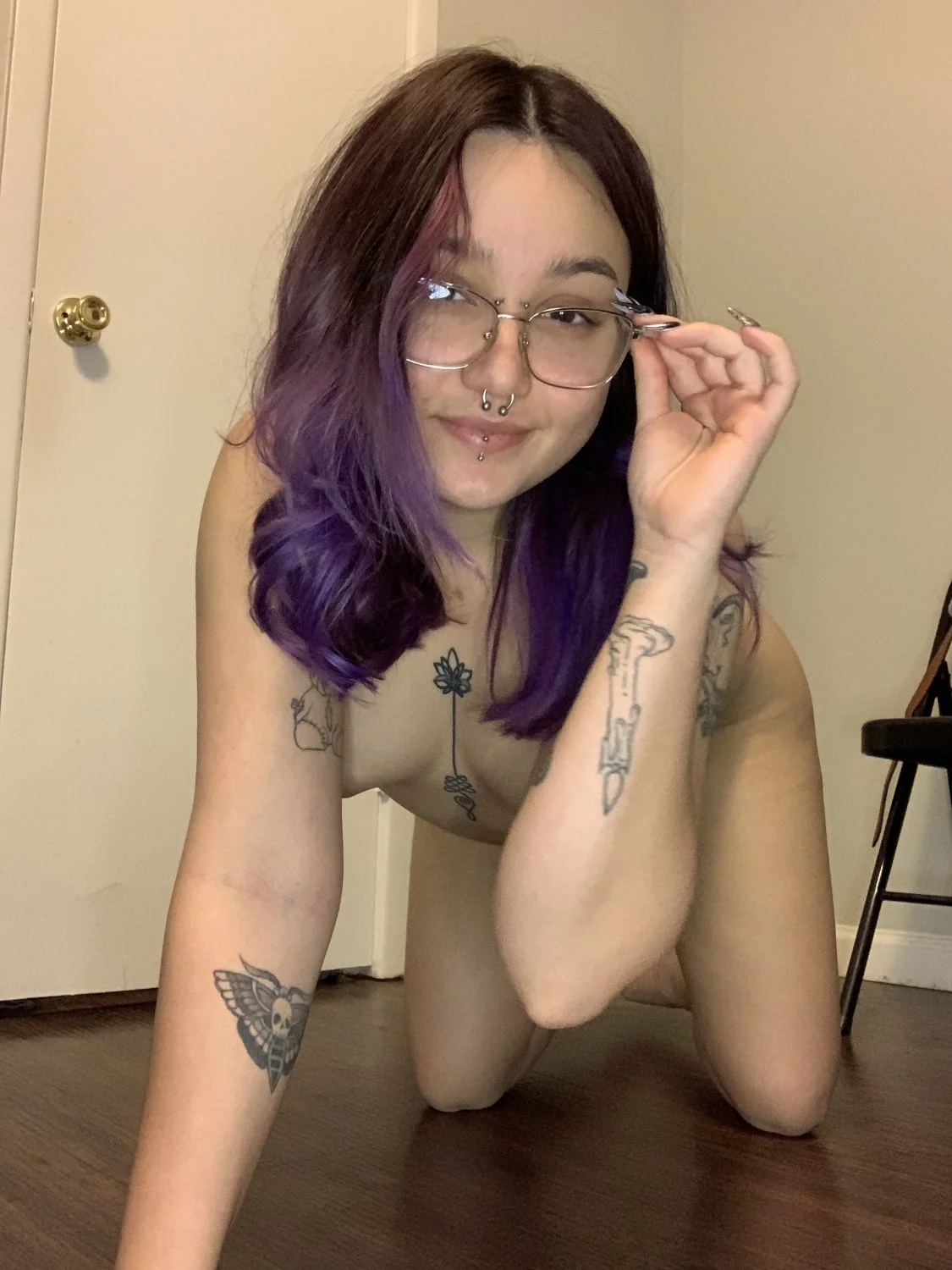 Texas Exhibitionist maintains her anonymity. Can she be found? image 43