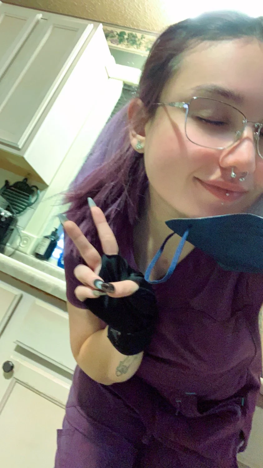 Texas Exhibitionist maintains her anonymity. Can she be found? image 6