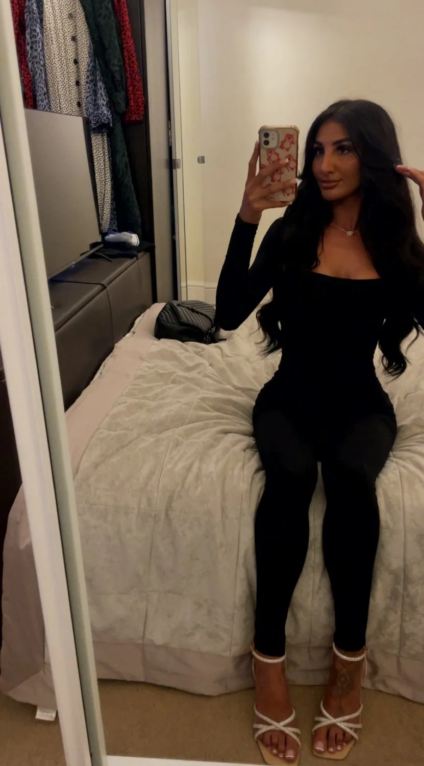 Slaying the game with my sexy vibes image 2