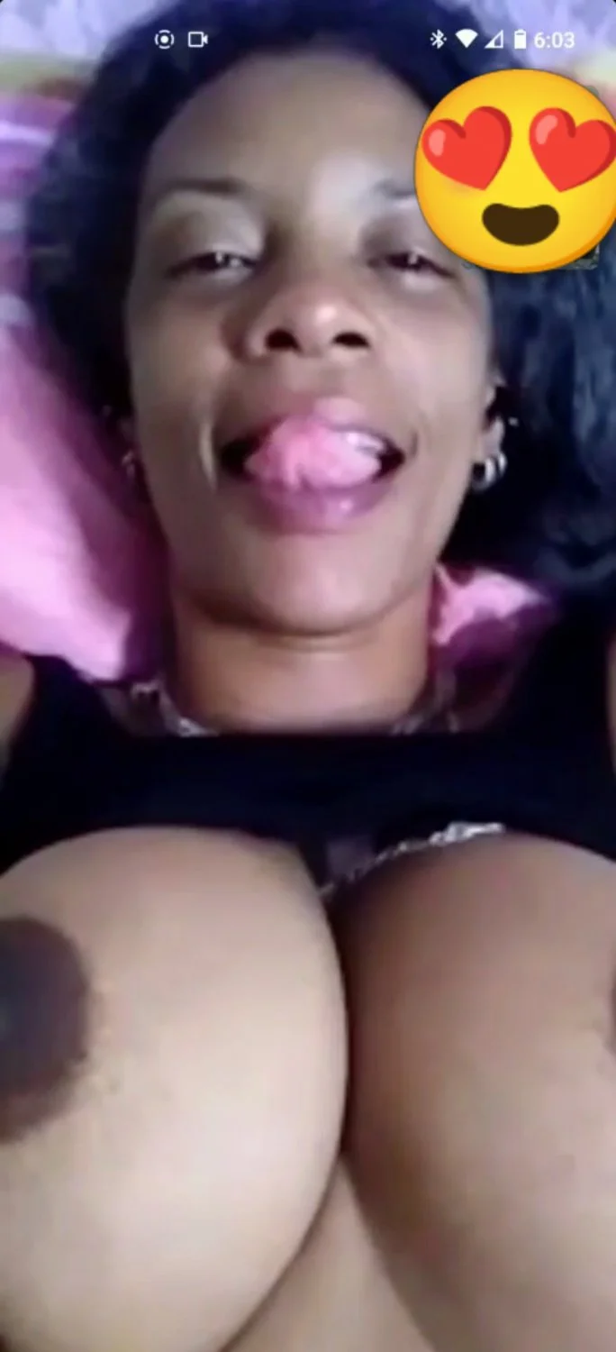 VOY A TENER SEXO CON UNA DE MIS NOVIAS LES DEJO ESTAS FOTOS PARA QUE SE MASTURBEN Y ME. DEN LECHITA image 2