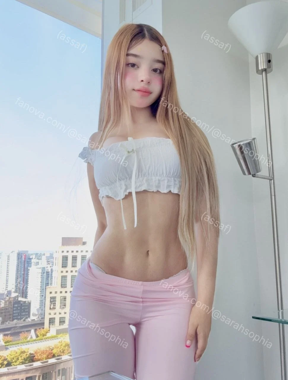 Sarita Sofía linda y caliente colombiana de gran culo y unas pedazos de tetas hot Big ass perra puta image 4