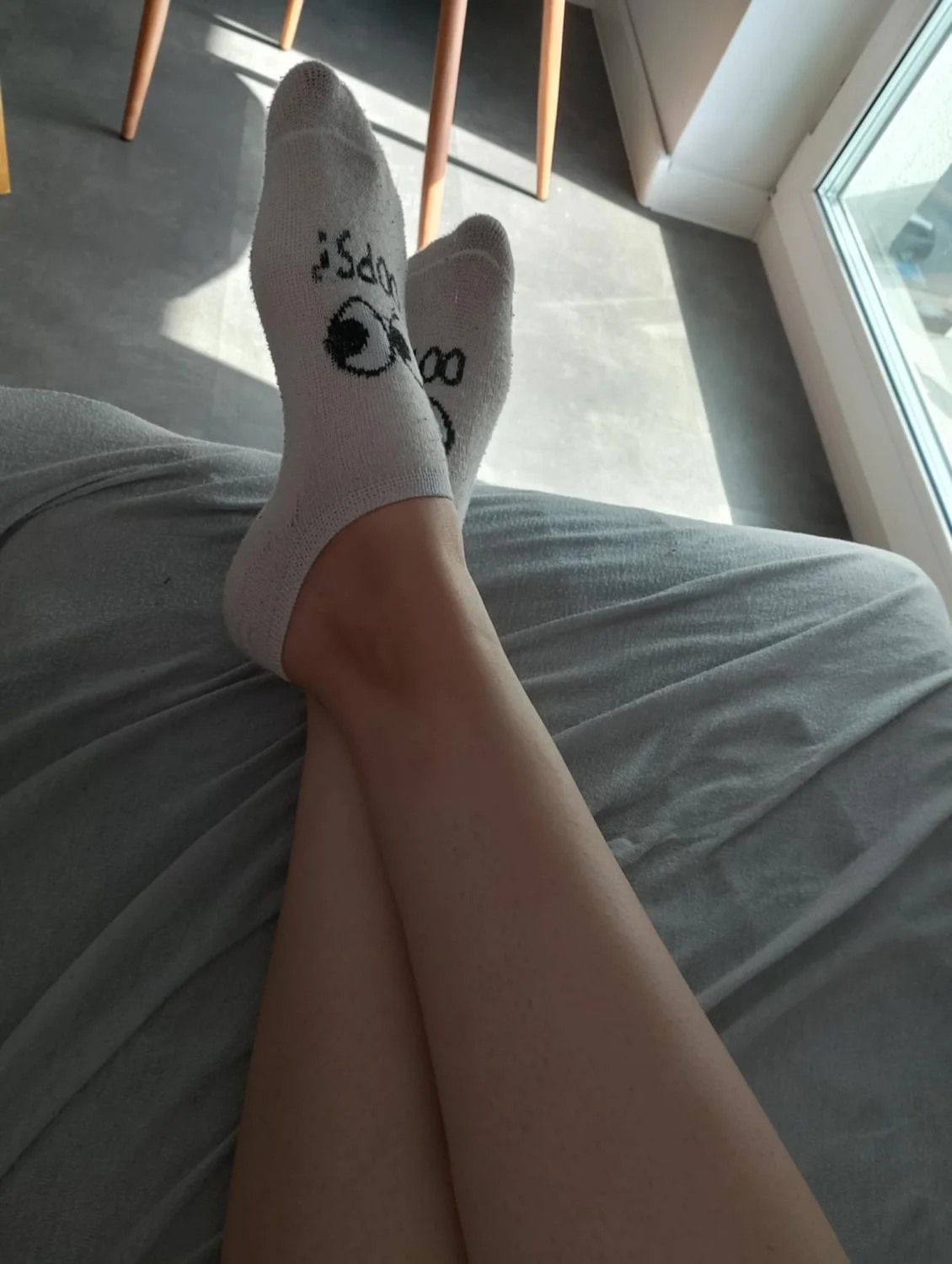 GF white socks strip image 4