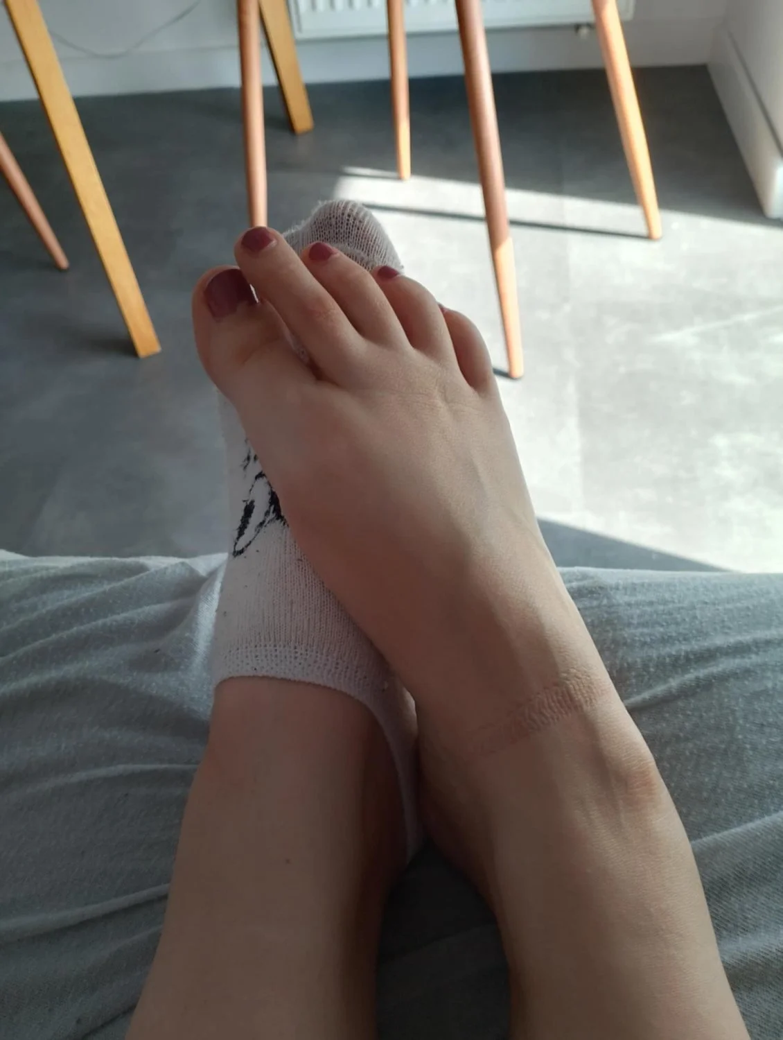 GF white socks strip image 5