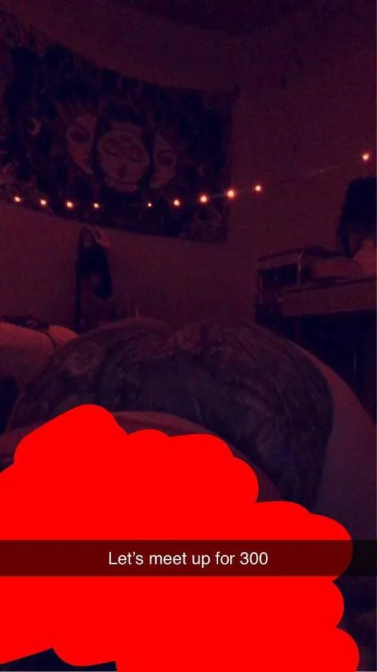Thick Fat Assed Snap Slut image 2